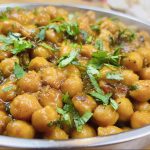 Chooley (chana masala) Over Rice